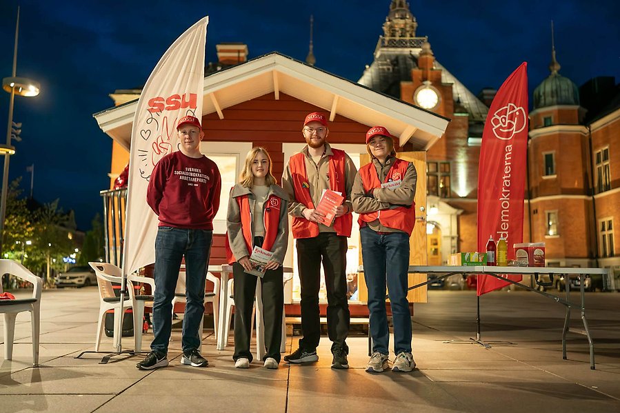 Valstuga på torget