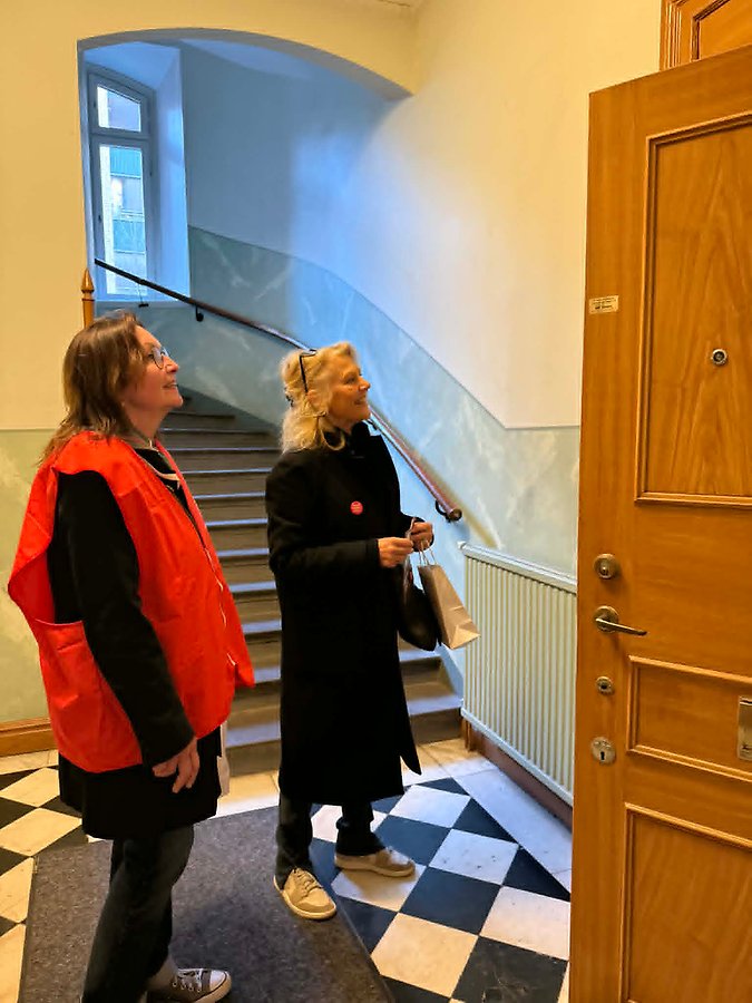 Knacka dörr med Katarina S-förening! 🚪❤️